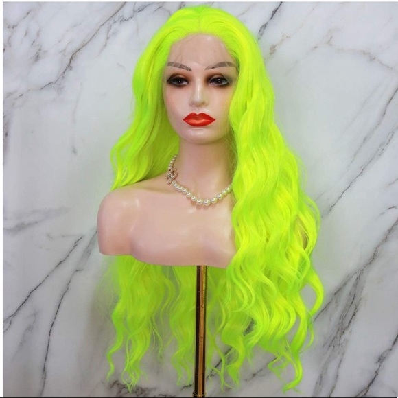 💫24”LIME NEON GREENWAVY LACE FRONT WIG *NEW*